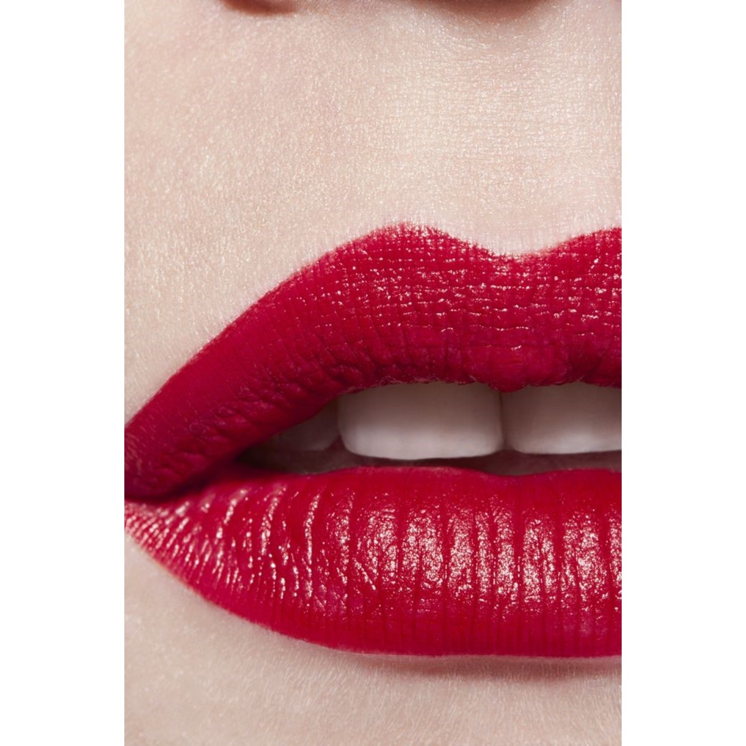 LA BARRA DE LABIOS INTENSA